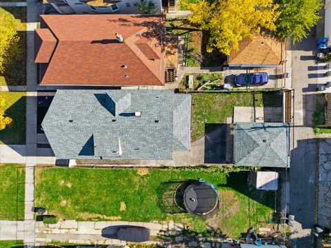 Tiny photo for 5915 W Iowa Street, Chicago, IL 60651 (MLS # 12507554)