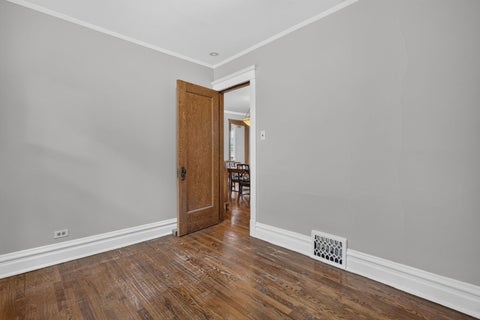 Tiny photo for 532 S Grove Avenue, Oak Park, IL 60304 (MLS # 12708477)