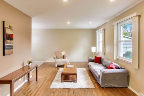 Tiny photo for 314 Anthony Road, Buffalo Grove, IL 60089 (MLS # 12507456)