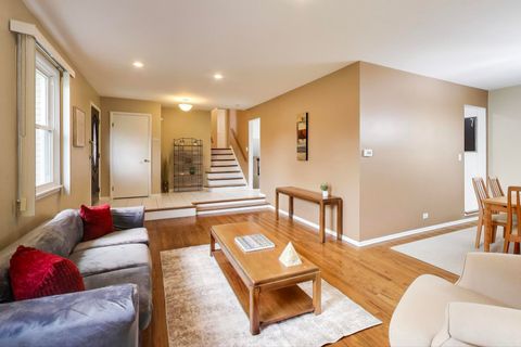 Tiny photo for 314 Anthony Road, Buffalo Grove, IL 60089 (MLS # 12507456)