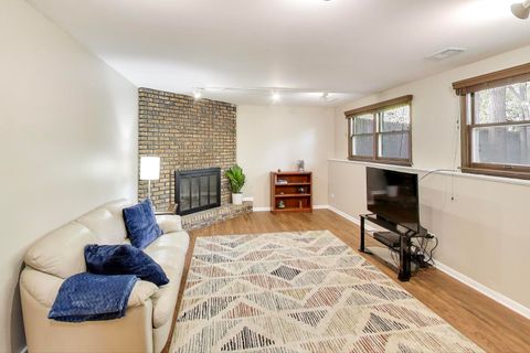 Tiny photo for 314 Anthony Road, Buffalo Grove, IL 60089 (MLS # 12507456)