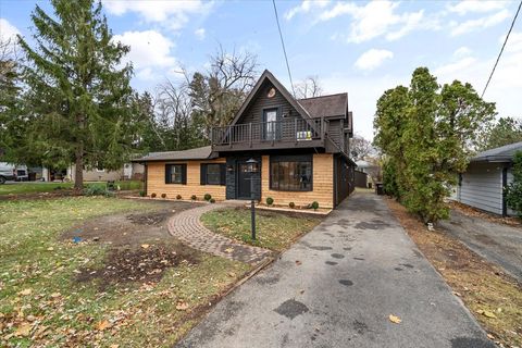 Photo of 27 Maple Avenue, Lake Zurich, IL 60047 (MLS # 12517276)