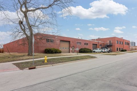 929 Childs Street Wheaton IL 60187