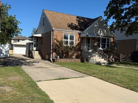 Tiny photo for 4023 Kolze Avenue, Schiller Park, IL 60176 (MLS # 12653147)
