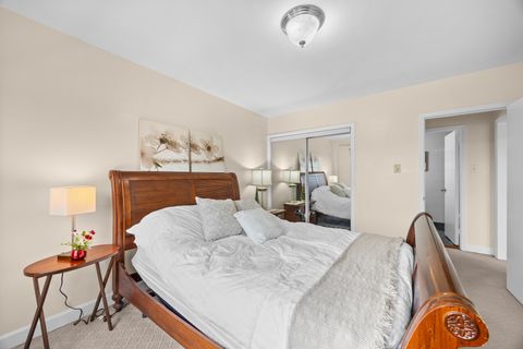 Tiny photo for 4880 N Marine Drive #606, Chicago, IL 60640 (MLS # 12532597)