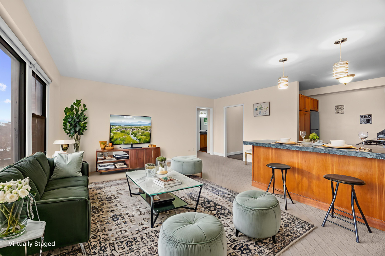 4880 N Marine Drive 606