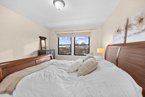 Tiny photo for 4880 N Marine Drive #606, Chicago, IL 60640 (MLS # 12532597)
