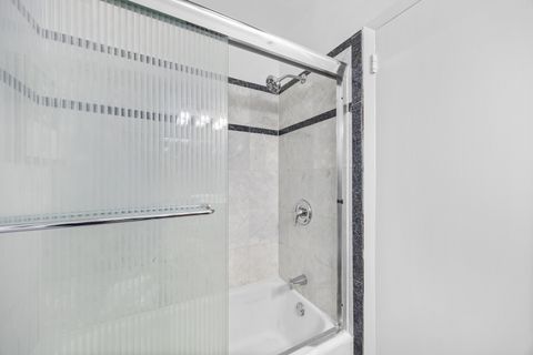 Tiny photo for 4880 N Marine Drive #606, Chicago, IL 60640 (MLS # 12532597)