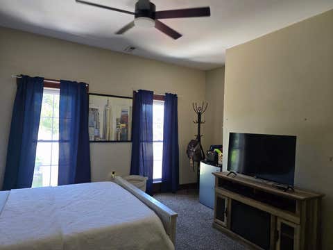 Tiny photo for 729 Locust Street, Carthage, IL 62321 (MLS # 100539034)