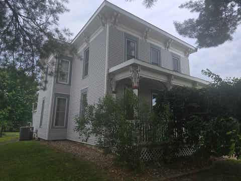Tiny photo for 729 Locust Street, Carthage, IL 62321 (MLS # 100539034)