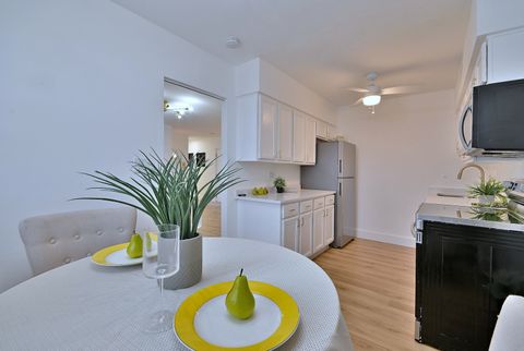 Tiny photo for 1301 W Touhy Avenue #315, Park Ridge, IL 60068 (MLS # 12542429)