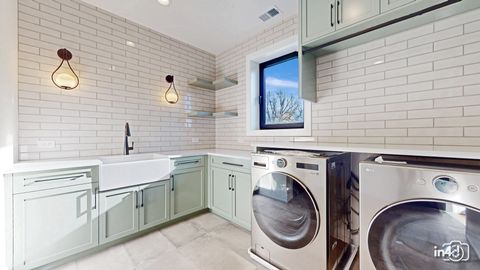 Tiny photo for 261 N Highview Avenue, Elmhurst, IL 60126 (MLS # 12537436)