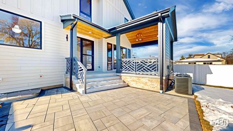 Tiny photo for 261 N Highview Avenue, Elmhurst, IL 60126 (MLS # 12537436)