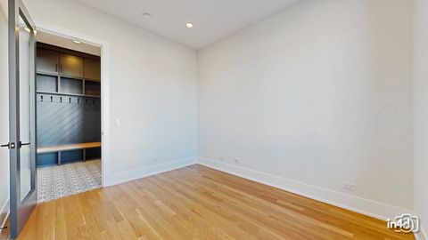 Tiny photo for 261 N Highview Avenue, Elmhurst, IL 60126 (MLS # 12537436)