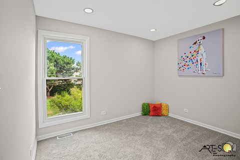 Tiny photo for 368 Cedar Tree Court, Hoffman Estates, IL 60169 (MLS # 12480318)