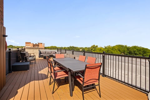 Tiny photo for 2450 W Montrose Avenue #3N, Chicago, IL 60618 (MLS # 12744910)