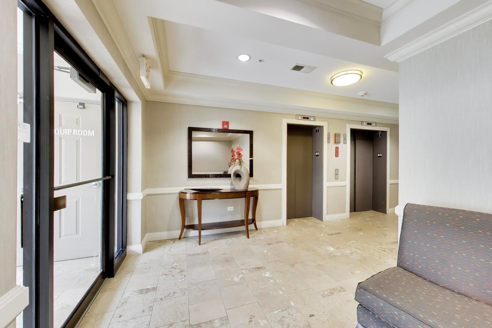 2750 Commons Drive 208
