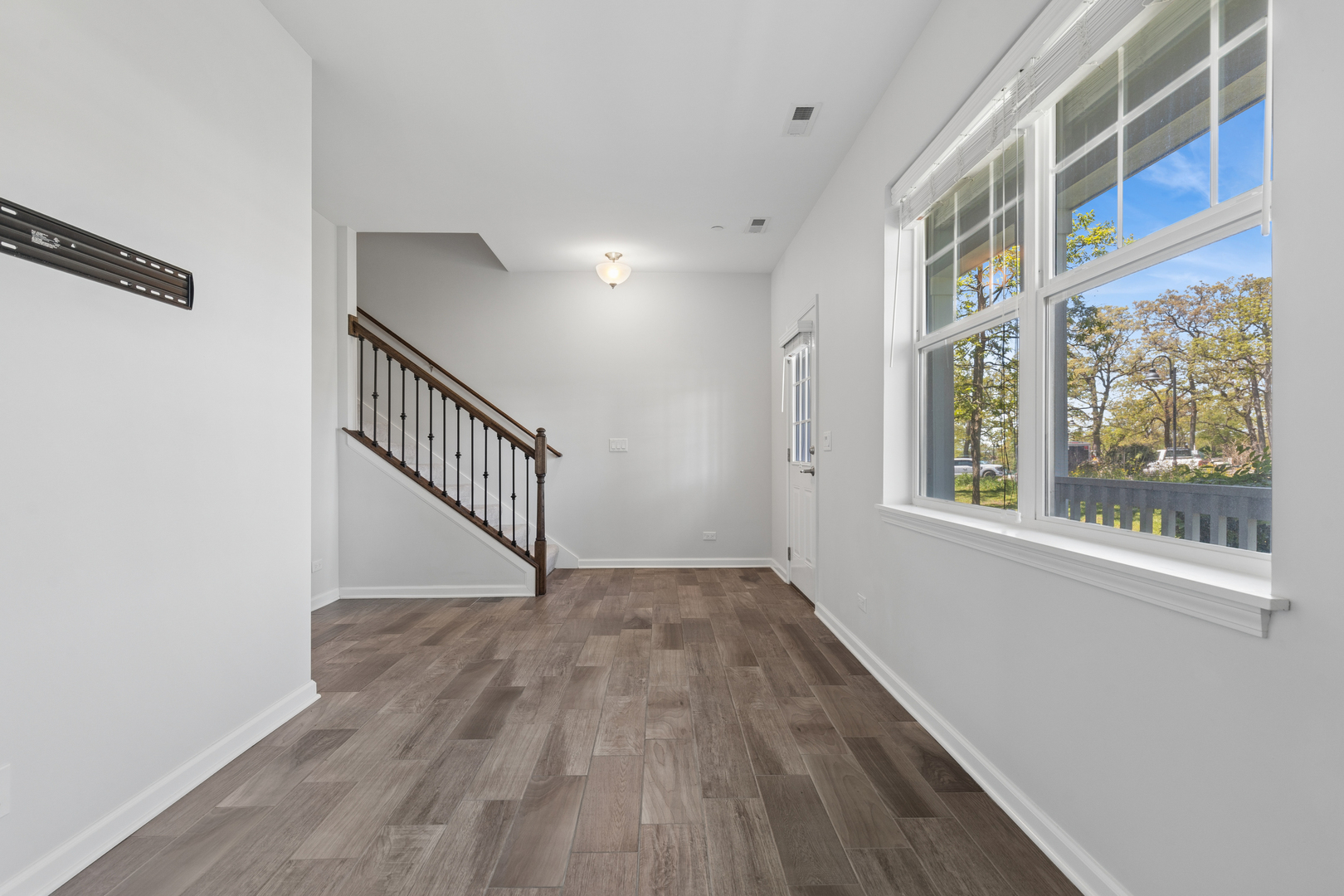 86 Lakeview Place