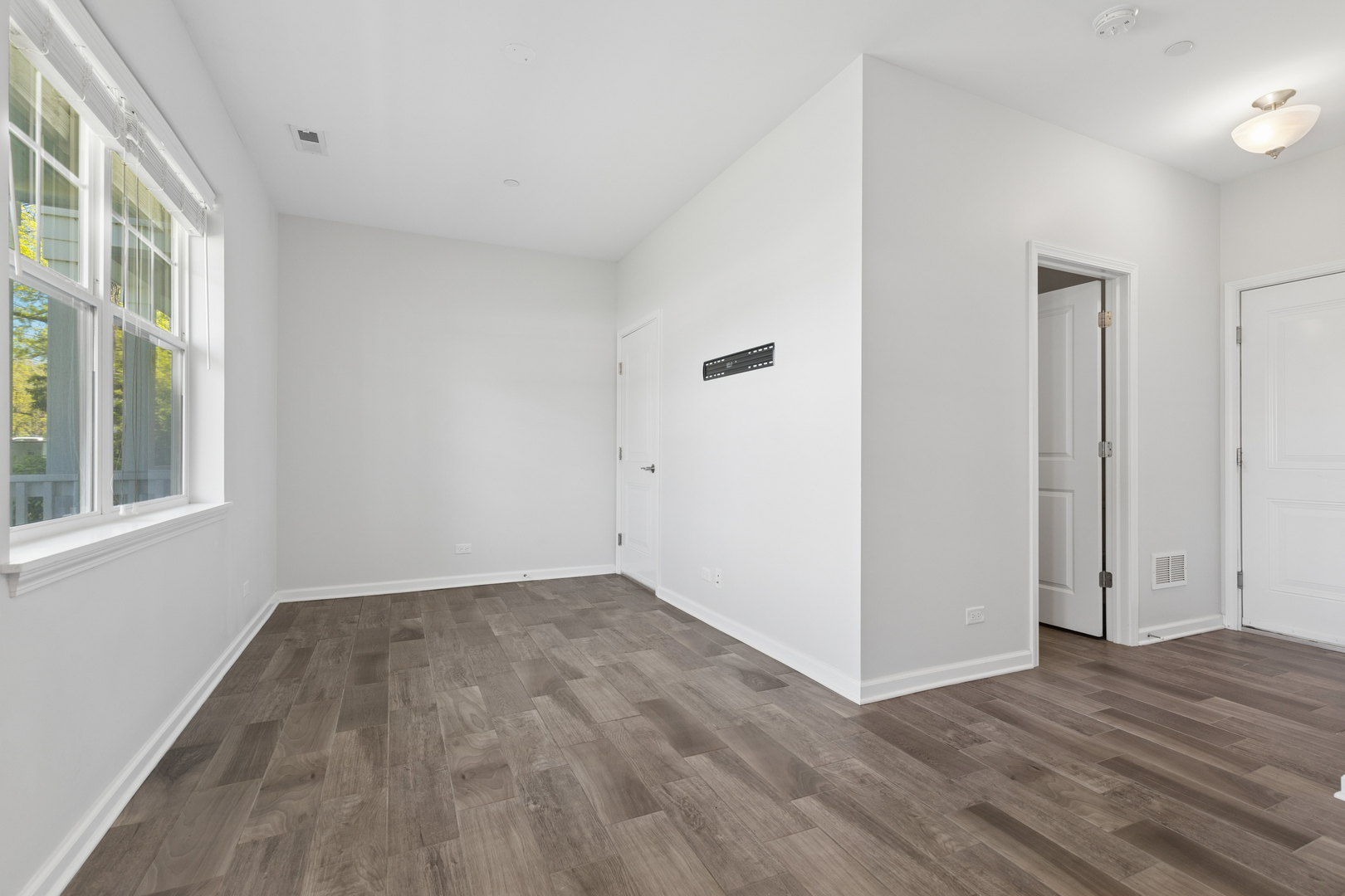 86 Lakeview Place
