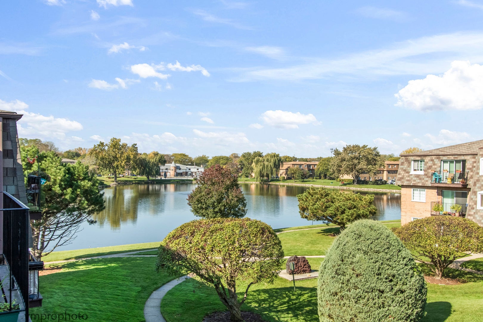 9389 Bay Colony Drive 3E