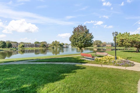 Tiny photo for 9389 Bay Colony Drive #3E, Des Plaines, IL 60016 (MLS # 12793422)