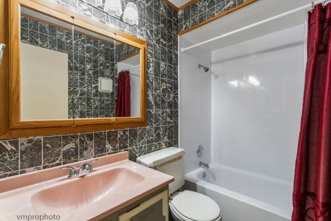 Tiny photo for 9389 Bay Colony Drive #3E, Des Plaines, IL 60016 (MLS # 12793422)