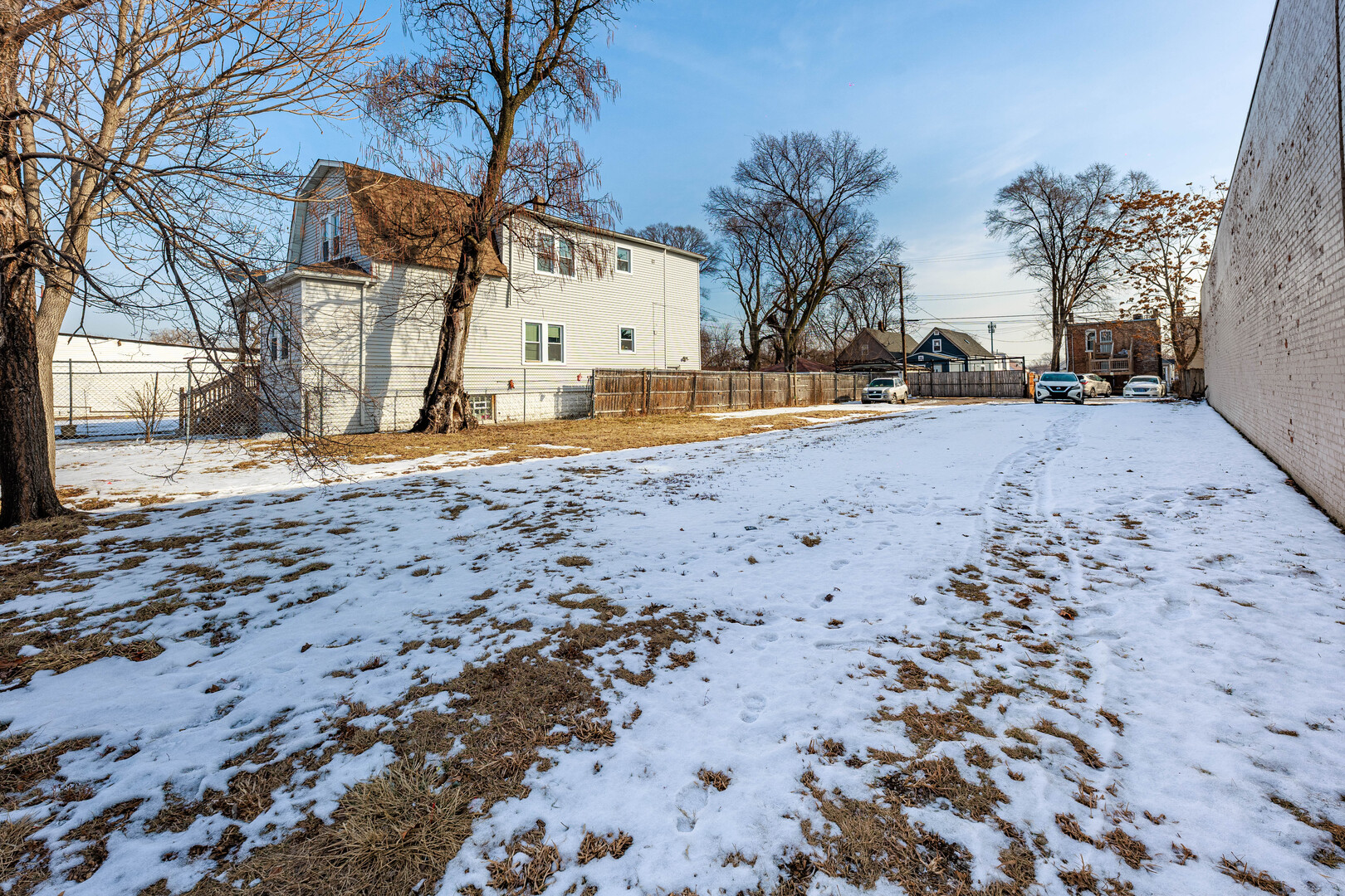 7417 S RACINE Avenue