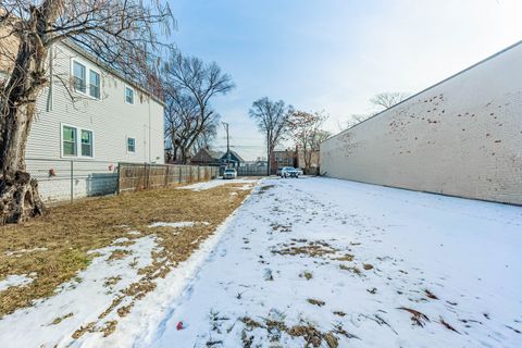 7417 S RACINE Avenue Chicago IL 60620