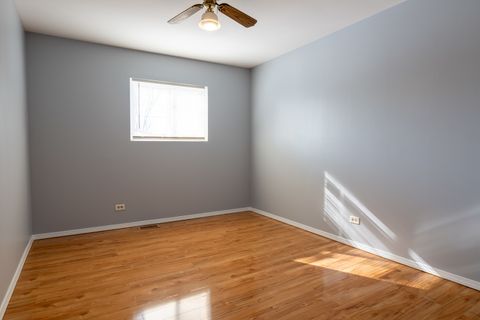 Tiny photo for 71 CAMBRIDGE Lane, Glendale Heights, IL 60139 (MLS # 12565574)