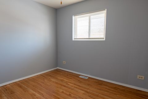 Tiny photo for 71 CAMBRIDGE Lane, Glendale Heights, IL 60139 (MLS # 12565574)