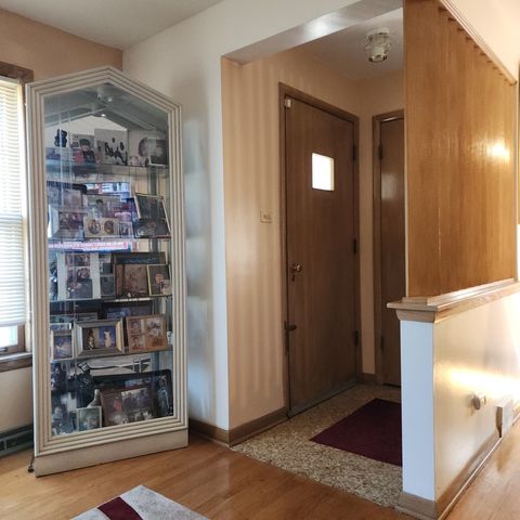 Tiny photo for 16646 Maryland Avenue, South Holland, IL 60473 (MLS # 12567166)