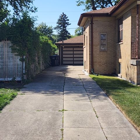 Tiny photo for 16646 Maryland Avenue, South Holland, IL 60473 (MLS # 12567166)