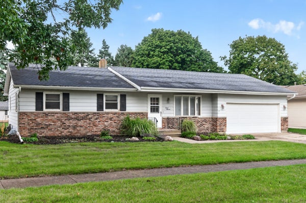 311 GEORGE ST, SYCAMORE, IL 60178 - Image fd3c1a1c6cc7f6fc10f771dfd0670209/555774396
