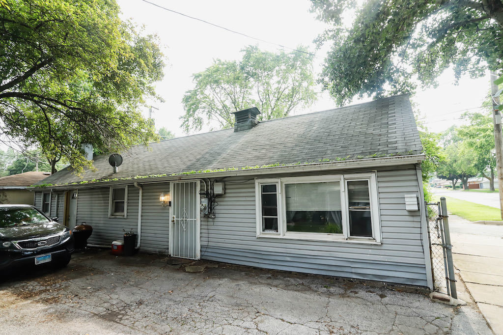 12400-02 S Green Street