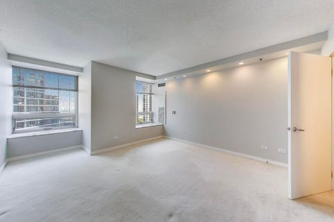 Tiny photo for 512 N McClurg Court #1704, Chicago, IL 60611 (MLS # 12474638)