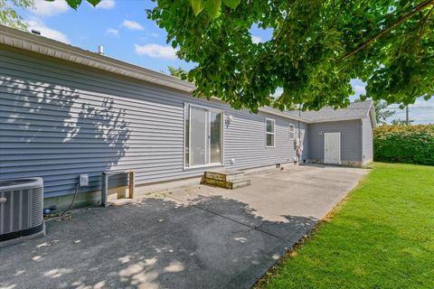 Tiny photo for 1505 Briarcliff Drive, Urbana, IL 61802 (MLS # 12443211)