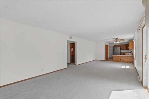 Tiny photo for 1505 Briarcliff Drive, Urbana, IL 61802 (MLS # 12443211)
