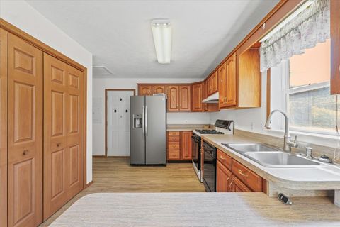 Tiny photo for 1505 Briarcliff Drive, Urbana, IL 61802 (MLS # 12443211)