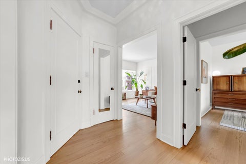 Tiny photo for 846 Hinman Avenue #2, Evanston, IL 60202 (MLS # 12753457)