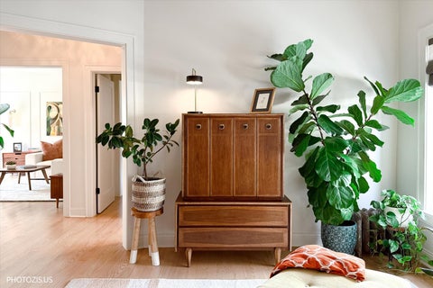 Tiny photo for 846 Hinman Avenue #2, Evanston, IL 60202 (MLS # 12753457)