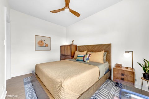 Tiny photo for 846 Hinman Avenue #2, Evanston, IL 60202 (MLS # 12753457)