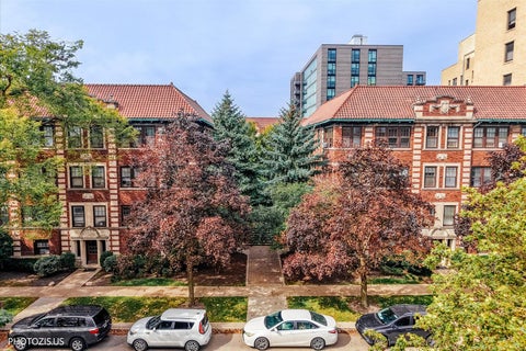 Photo of 846 Hinman Avenue #2, Evanston, IL 60202 (MLS # 12753457)