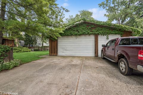 Tiny photo for 1531 Wilmette Avenue, Wilmette, IL 60091 (MLS # 12161232)