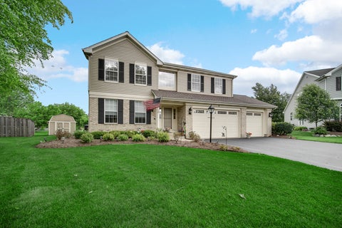 Photo of 6 Yorkshire Court, Algonquin, IL 60102 (MLS # 12712838)