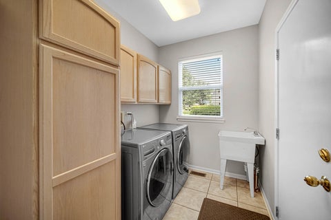 Tiny photo for 6 Yorkshire Court, Algonquin, IL 60102 (MLS # 12712838)