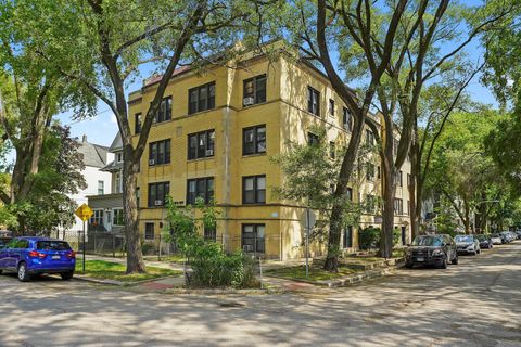 3751 N Marshfield Avenue Chicago IL 60613