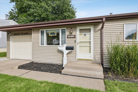 Tiny photo for 2923 Cypress Drive, Bettendorf, IA 52722 (MLS # 12771099)