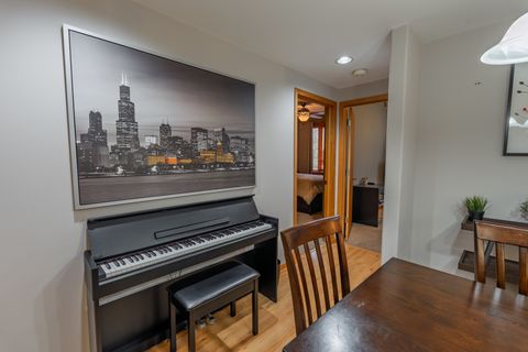 Tiny photo for 1745 PAVILION Way #206, Park Ridge, IL 60068 (MLS # 12515784)