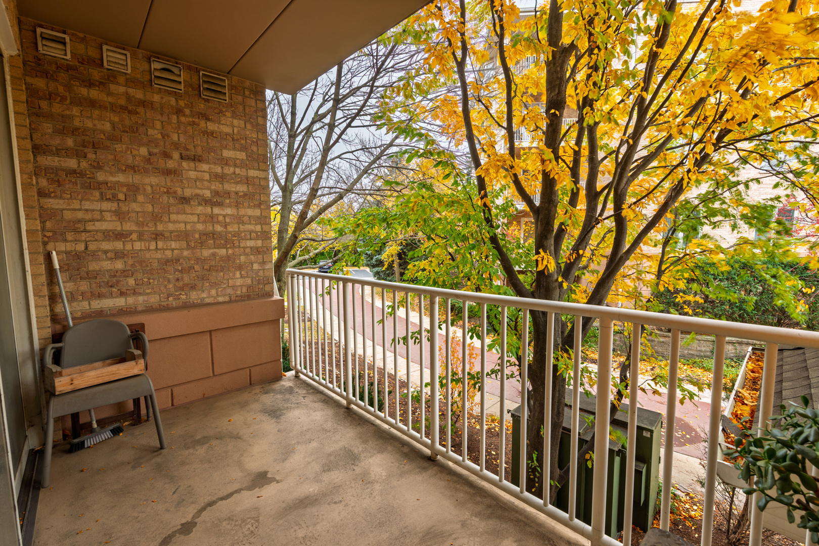 1745 PAVILION Way 206