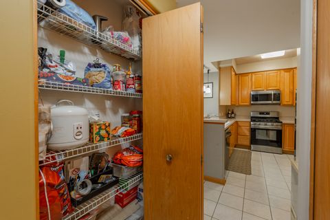 Tiny photo for 1745 PAVILION Way #206, Park Ridge, IL 60068 (MLS # 12515784)
